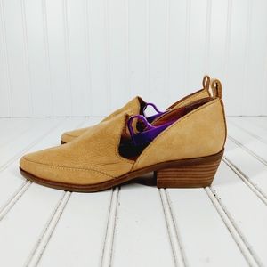 Lucky Brand Tan Flats